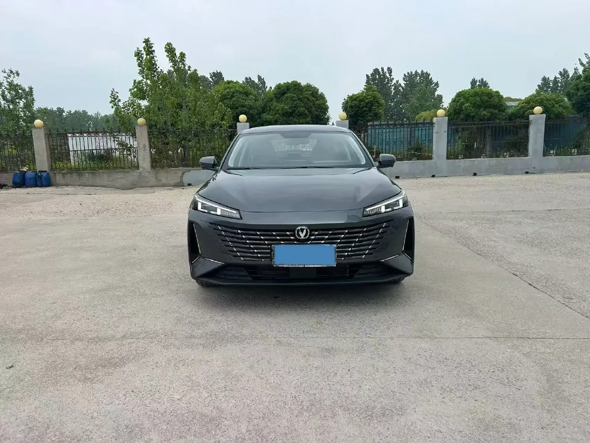 2025 ChangAn Eado 1.5T 192HP L4 7DCT,autocango,china used car exporter,china ev exporter,chinese used car exporter,chinese used ev exporter