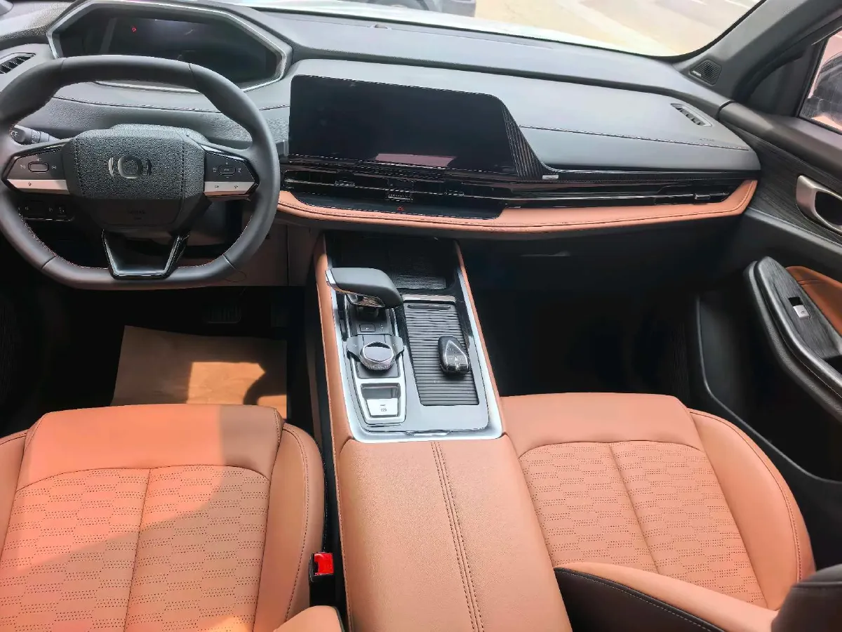 2024 ChangAn QiYuan Q05 Classic 1.5L 110HP L4 E-CVT PHEV 18.4KWH,autocango,china used car exporter,china ev exporter,chinese used car exporter,chinese used ev exporter