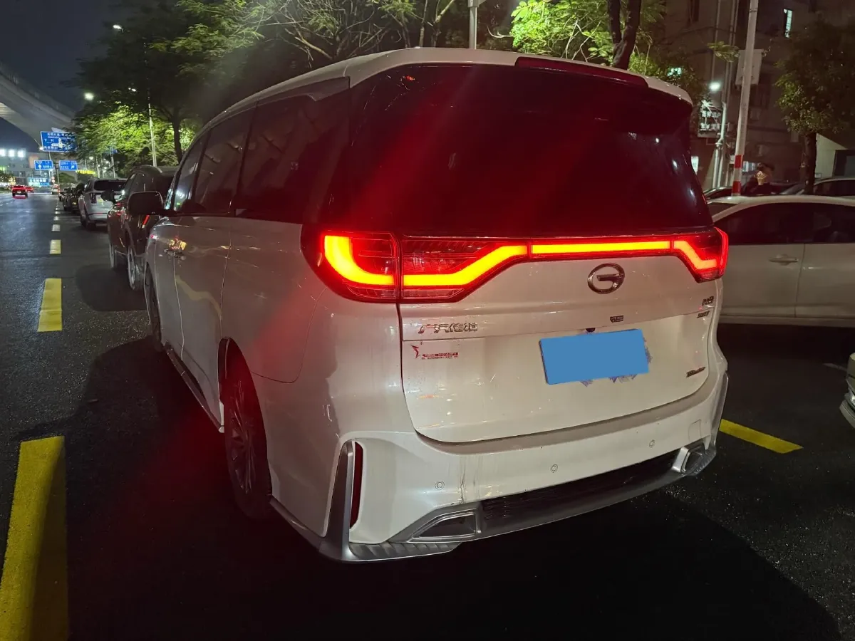 2021 GAC Trumpchi M8 2.0T 252HP L4 8AT,autocango,china used car exporter,china ev exporter,chinese used car exporter,chinese used ev exporter