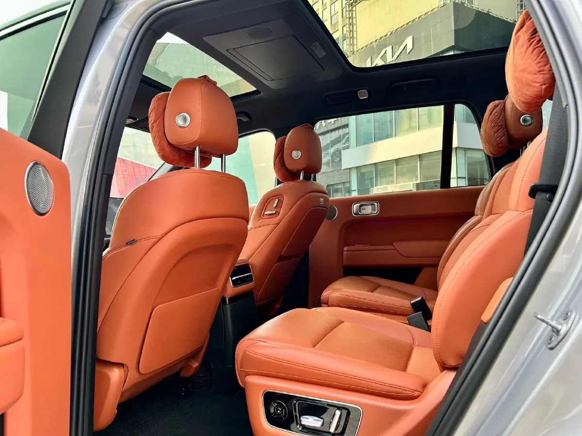 2022 Li L9 Range Extended 154HP REEV 42.6KWH,autocango,china used car exporter,china ev exporter,chinese used car exporter,chinese used ev exporter