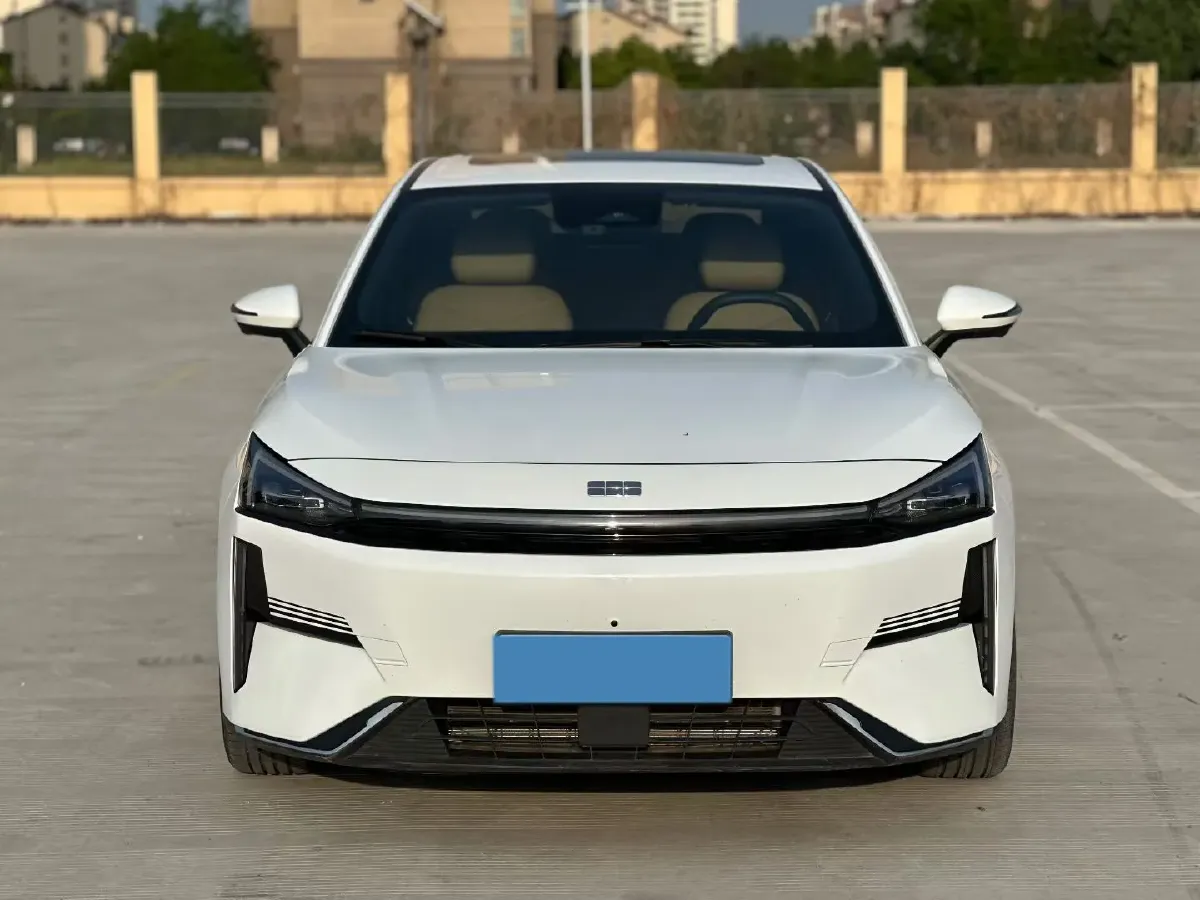2023 Geely Galaxy L6 1.5T 163HP L4 3DHT PHEV,autocango,china used car exporter,china ev exporter,chinese used car exporter,chinese used ev exporter