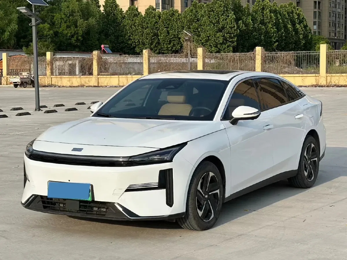 2023 Geely Galaxy L6 1.5T 163HP L4 3DHT PHEV,autocango,china used car exporter,china ev exporter,chinese used car exporter,chinese used ev exporter