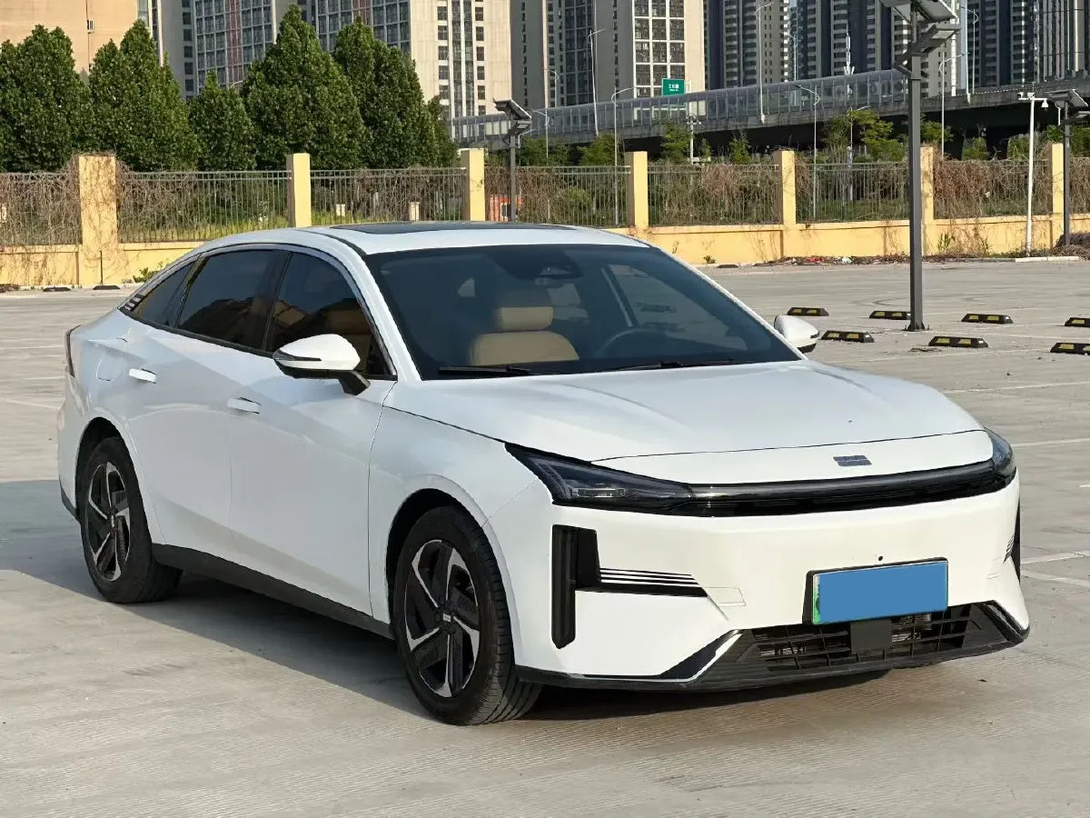 2023 Geely Galaxy L6 1.5T 163HP L4 3DHT PHEV,autocango,china used car exporter,china ev exporter,chinese used car exporter,chinese used ev exporter