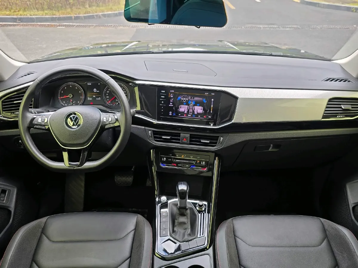 2021 Volkswagen Tayron 2.0T 186HP L4 7DCT,autocango,china used car exporter,china ev exporter,chinese used car exporter,chinese used ev exporter