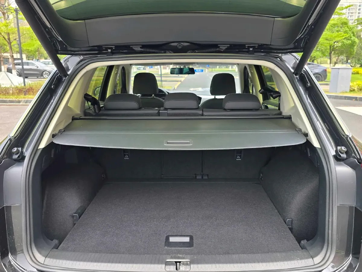 2021 Volkswagen Tayron 2.0T 186HP L4 7DCT,autocango,china used car exporter,china ev exporter,chinese used car exporter,chinese used ev exporter