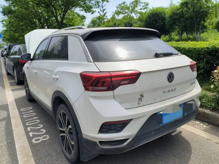 2022 Volkswagen T-Roc 1.4T 150HP L4 7DCT,autocango,china used car exporter,china ev exporter,chinese used car exporter,chinese used ev exporter