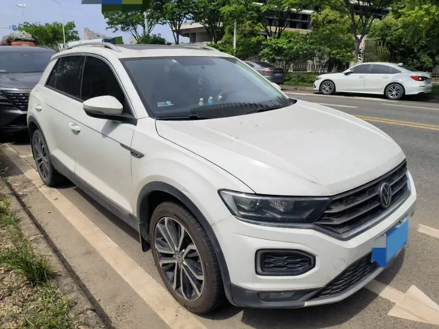 2022 Volkswagen T-Roc 1.4T 150HP L4 7DCT,autocango,china used car exporter,china ev exporter,chinese used car exporter,chinese used ev exporter