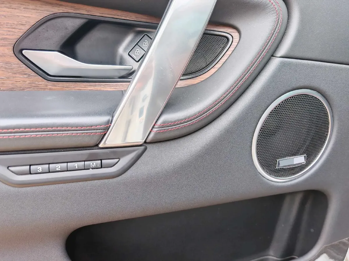 2021 Land Rover Discovery Sport 2.0T 249HP L4 9AT,autocango,china used car exporter,china ev exporter,chinese used car exporter,chinese used ev exporter