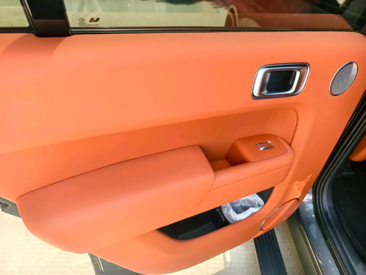 2022 Li L9 Range Extended 154HP REEV 42.6KWH,autocango,china used car exporter,china ev exporter,chinese used car exporter,chinese used ev exporter