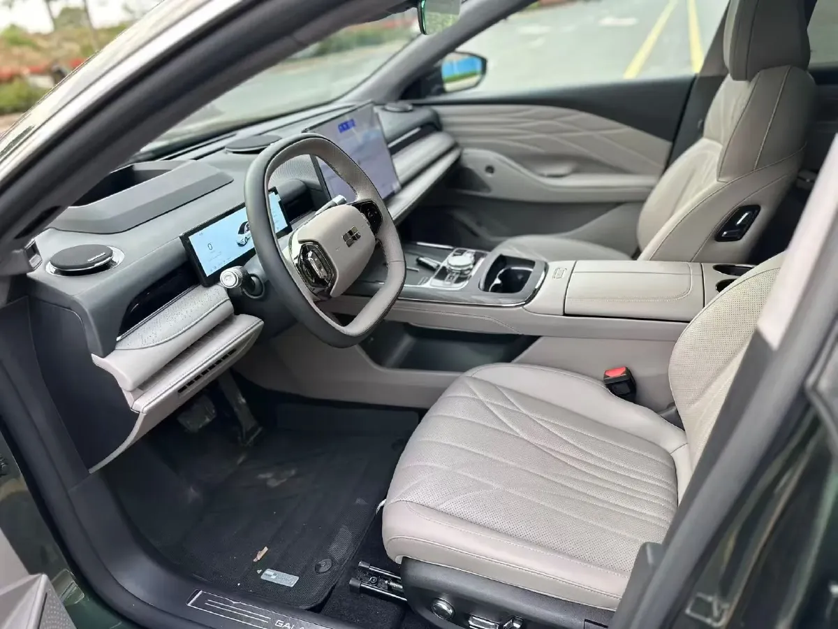 2025 Geely Galaxy Starshine 8 1.5T 163HP L4 3DHT PHEV 27.69KWH,autocango,china used car exporter,china ev exporter,chinese used car exporter,chinese used ev exporter