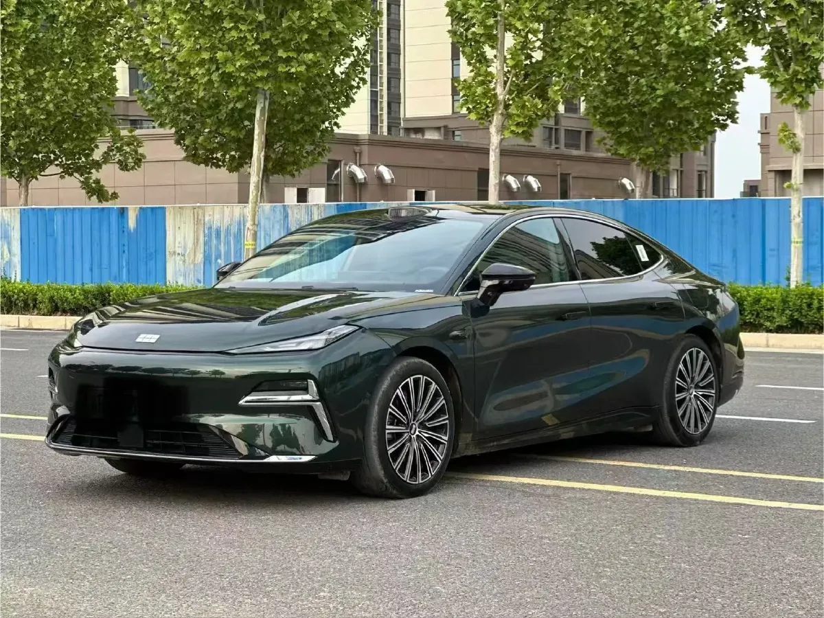 2025 Geely Galaxy Starshine 8 1.5T 163HP L4 3DHT PHEV 27.69KWH,autocango,china used car exporter,china ev exporter,chinese used car exporter,chinese used ev exporter