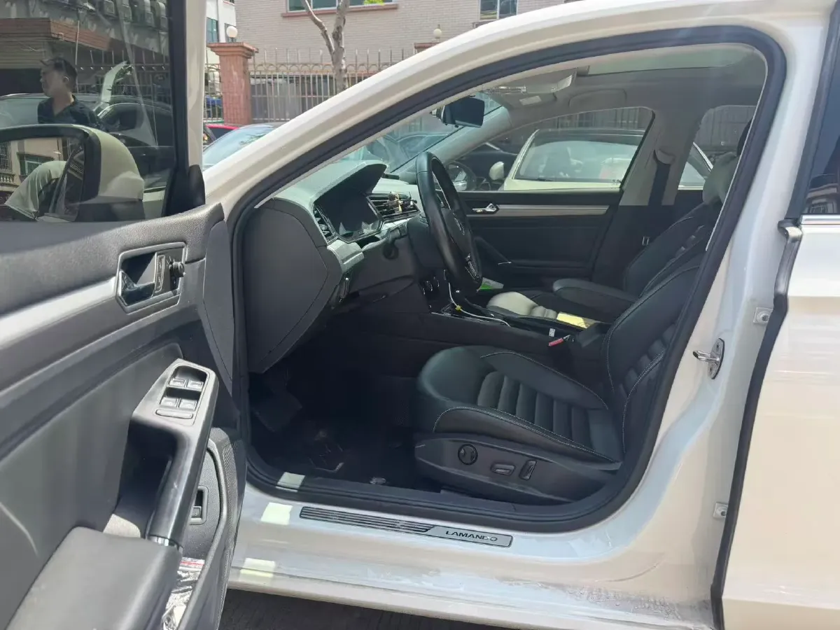 2019 Volkswagen Passat 1.4T 150HP L4 7DCT,autocango,china used car exporter,china ev exporter,chinese used car exporter,chinese used ev exporter