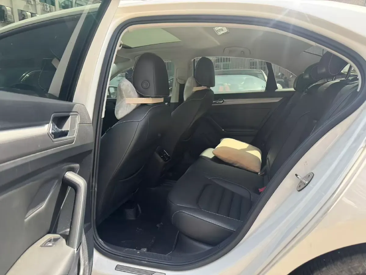 2019 Volkswagen Passat 1.4T 150HP L4 7DCT,autocango,china used car exporter,china ev exporter,chinese used car exporter,chinese used ev exporter