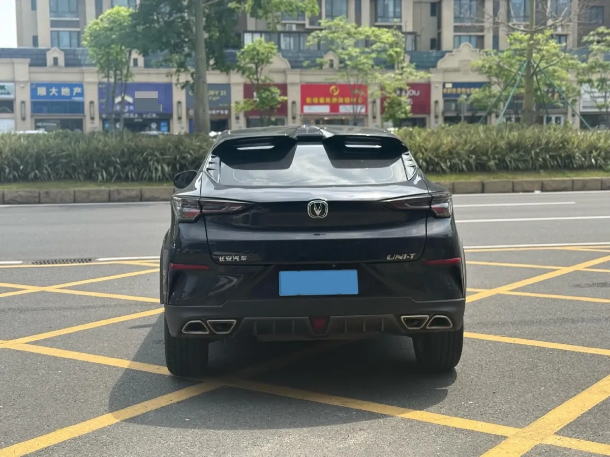 2020 ChangAn UNI-T 1.5T 180HP L4 7DCT,autocango,china used car exporter,china ev exporter,chinese used car exporter,chinese used ev exporter