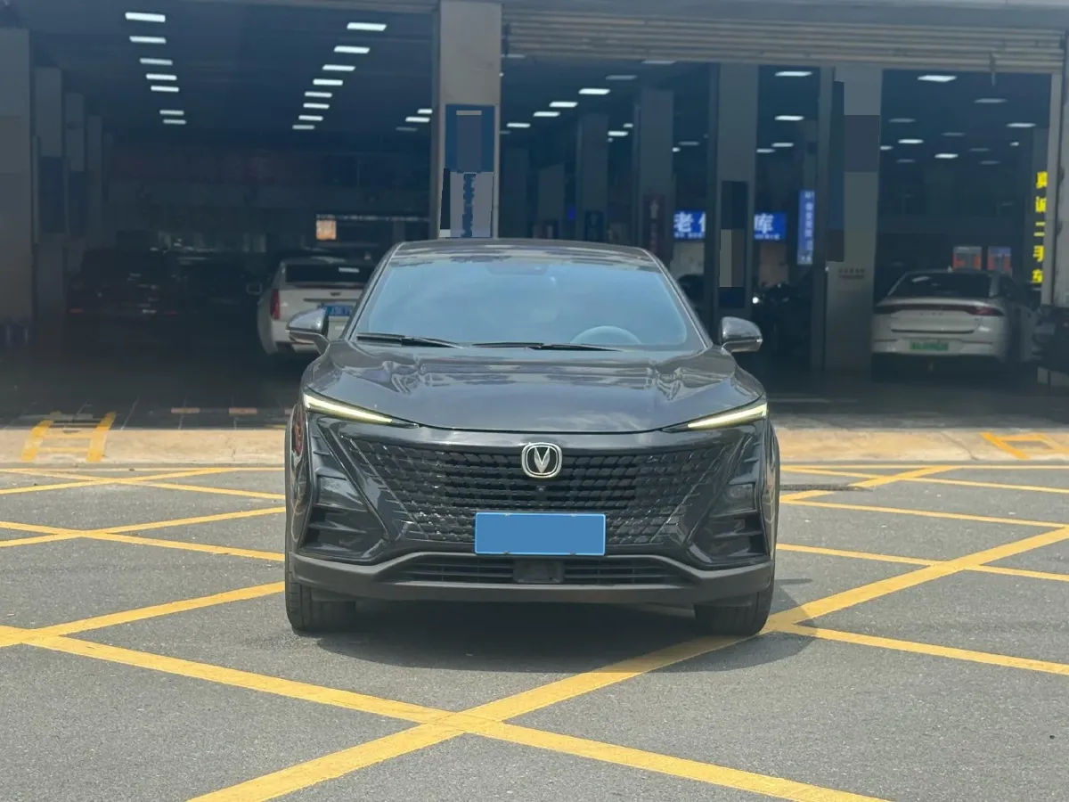 2020 ChangAn UNI-T 1.5T 180HP L4 7DCT,autocango,china used car exporter,china ev exporter,chinese used car exporter,chinese used ev exporter