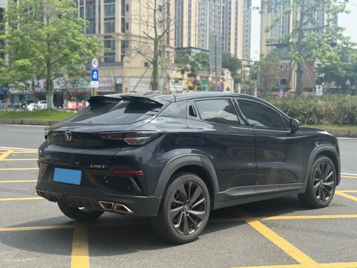 2020 ChangAn UNI-T 1.5T 180HP L4 7DCT,autocango,china used car exporter,china ev exporter,chinese used car exporter,chinese used ev exporter