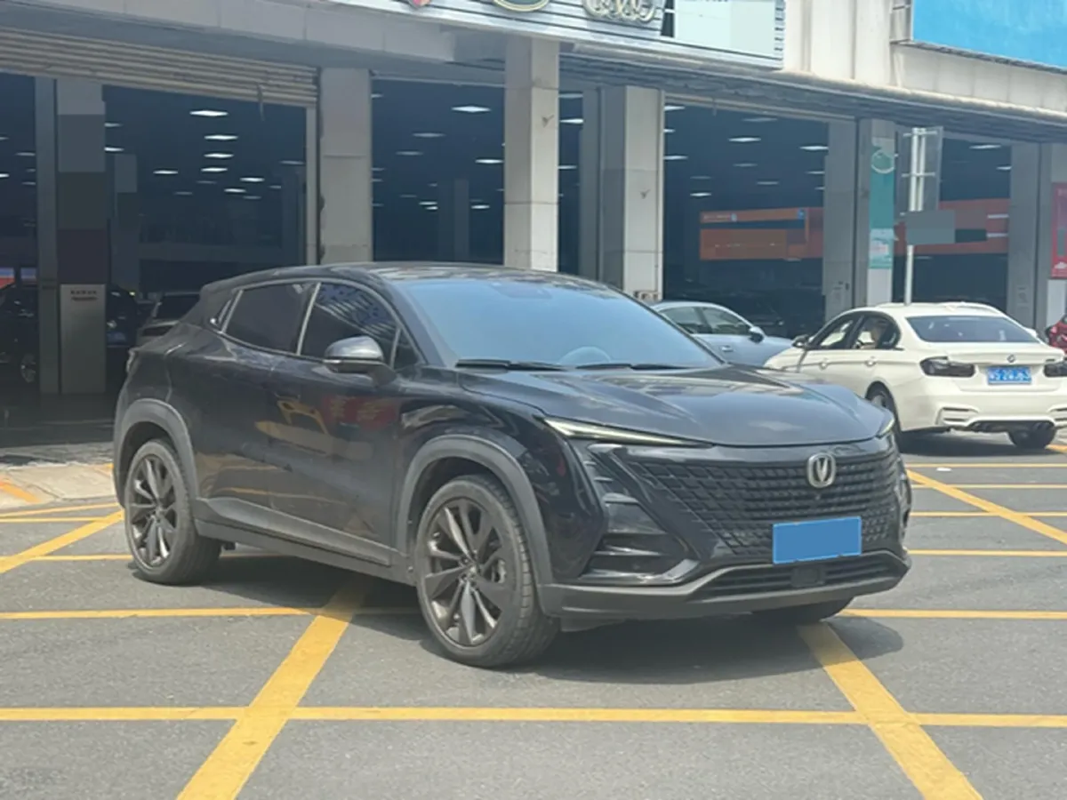 2020 ChangAn UNI-T 1.5T 180HP L4 7DCT,autocango,china used car exporter,china ev exporter,chinese used car exporter,chinese used ev exporter