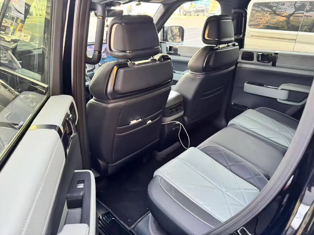 2023 FangChengBao Bao 5 1.5T 194HP L4 E-CVT PHEV 31.8KWH,autocango,china used car exporter,china ev exporter,chinese used car exporter,chinese used ev exporter