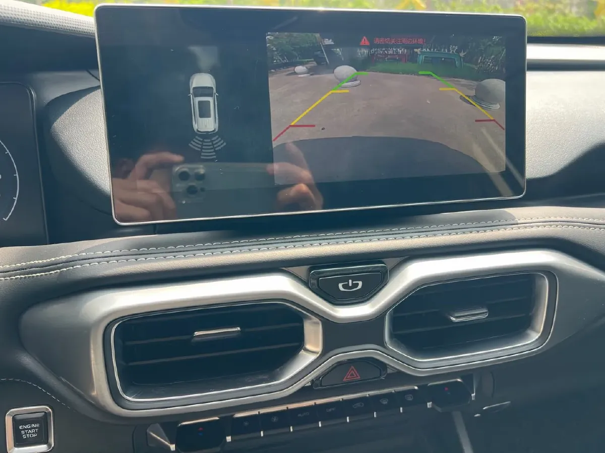 2020 Geely Okavango 1.8T 184HP L4 7DCT,autocango,china used car exporter,china ev exporter,chinese used car exporter,chinese used ev exporter