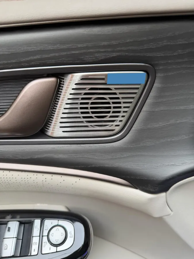 2022 Mercedes-Benz GLC Class 2.0T 197HP L4 9AT,autocango,china used car exporter,china ev exporter,chinese used car exporter,chinese used ev exporter