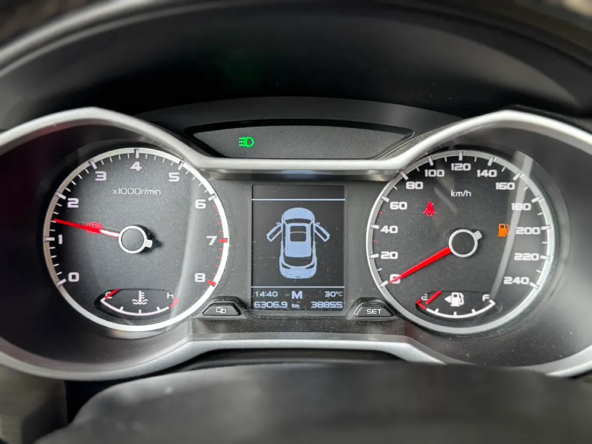 2020 Geely Azkarra 1.8T 163HP L4 6MT,autocango,china used car exporter,china ev exporter,chinese used car exporter,chinese used ev exporter