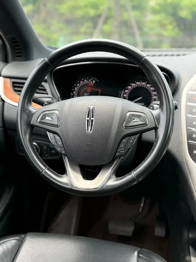 2019 Lincoln MKC 2.0T 253HP L4 6AT,autocango,china used car exporter,china ev exporter,chinese used car exporter,chinese used ev exporter