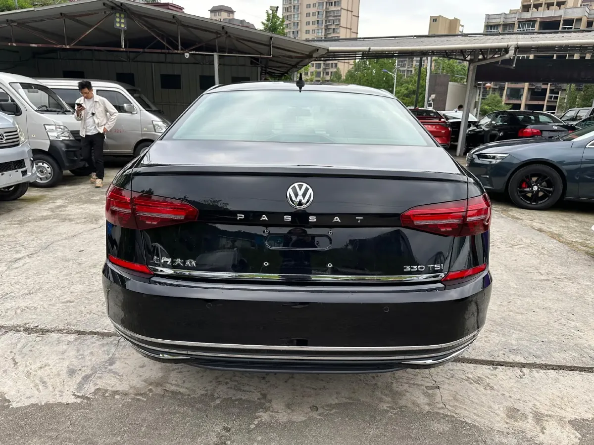 2020 Volkswagen Passat 2.0T 186HP L4 7DCT,autocango,china used car exporter,china ev exporter,chinese used car exporter,chinese used ev exporter