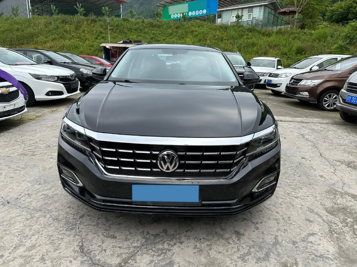 2020 Volkswagen Passat 2.0T 186HP L4 7DCT,autocango,china used car exporter,china ev exporter,chinese used car exporter,chinese used ev exporter