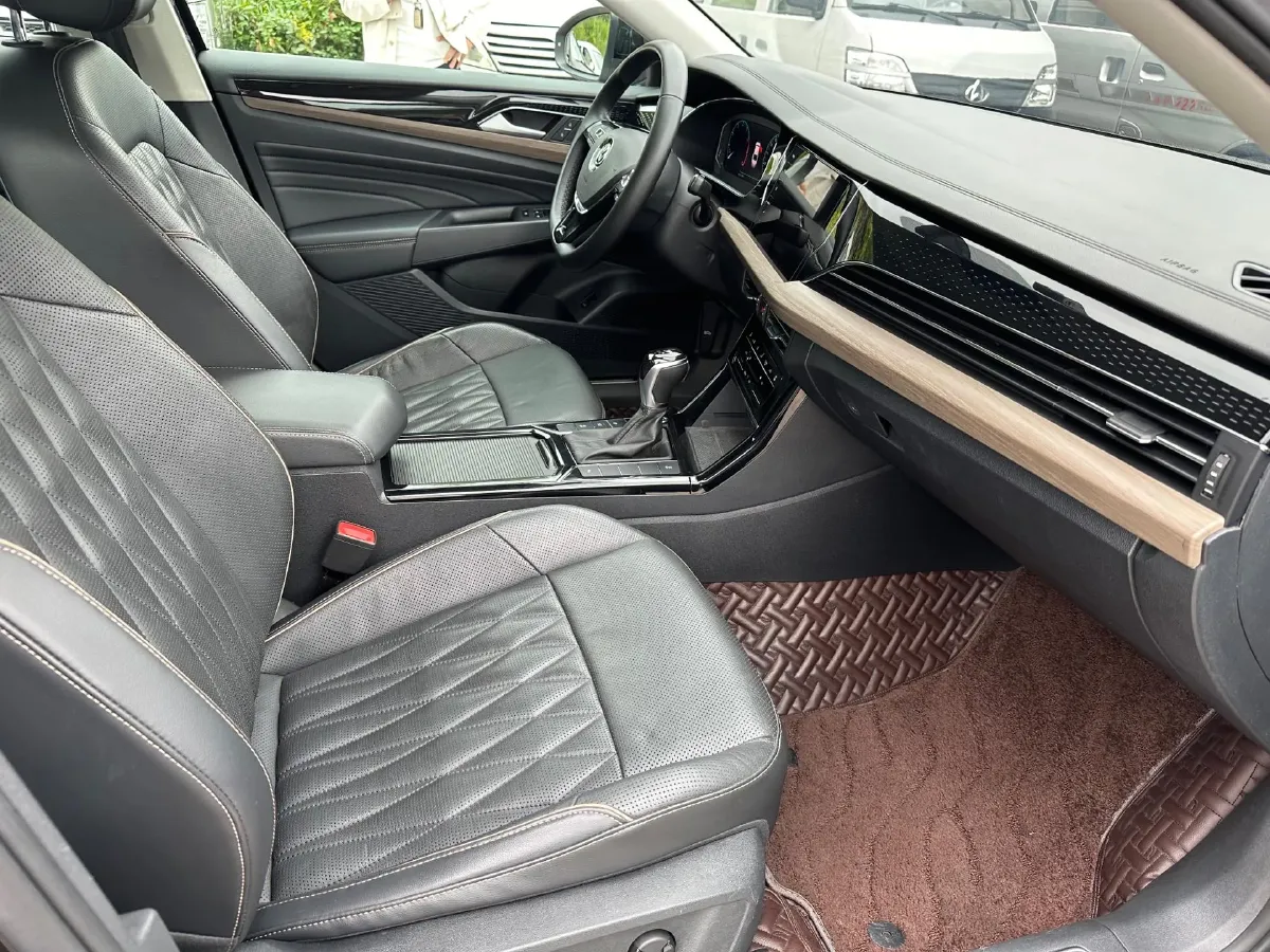 2020 Volkswagen Passat 2.0T 186HP L4 7DCT,autocango,china used car exporter,china ev exporter,chinese used car exporter,chinese used ev exporter