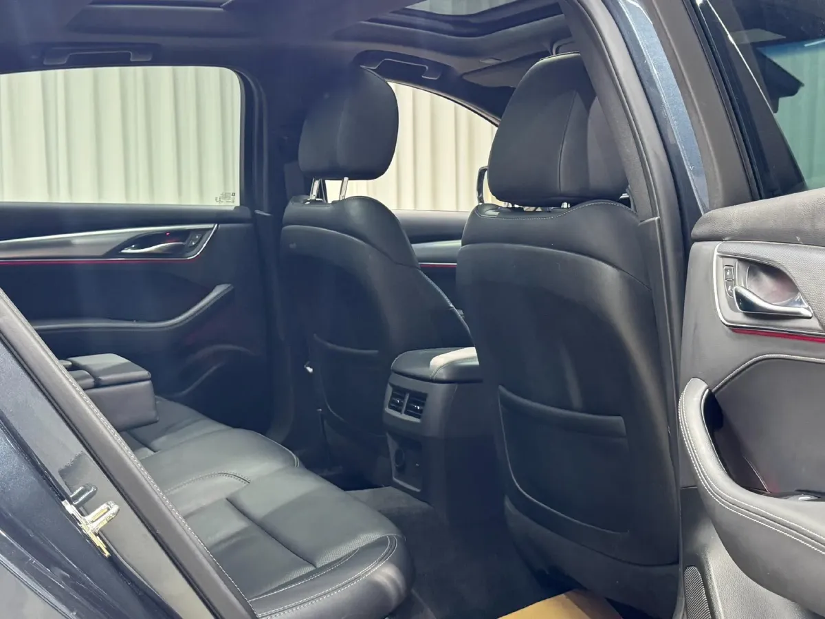 2022 Cadillac CT5 2.0T 237HP L4 10AT,autocango,china used car exporter,china ev exporter,chinese used car exporter,chinese used ev exporter