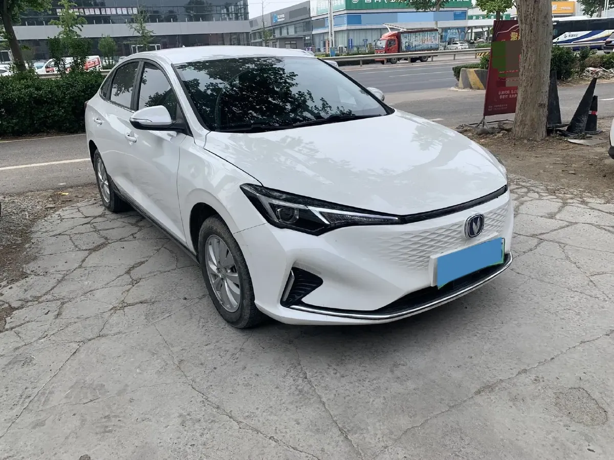 2022 ChangAn Eado BEV 53.64KWH,autocango,china used car exporter,china ev exporter,chinese used car exporter,chinese used ev exporter