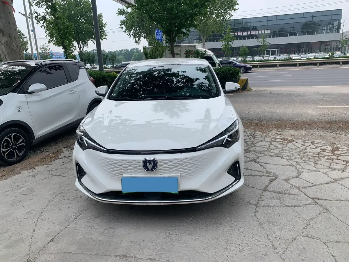 2022 ChangAn Eado BEV 53.64KWH,autocango,china used car exporter,china ev exporter,chinese used car exporter,chinese used ev exporter