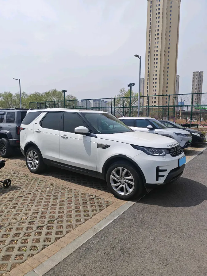2017 Land Rover Discovery 3.0T 340HP V6 8AT,autocango,china used car exporter,china ev exporter,chinese used car exporter,chinese used ev exporter
