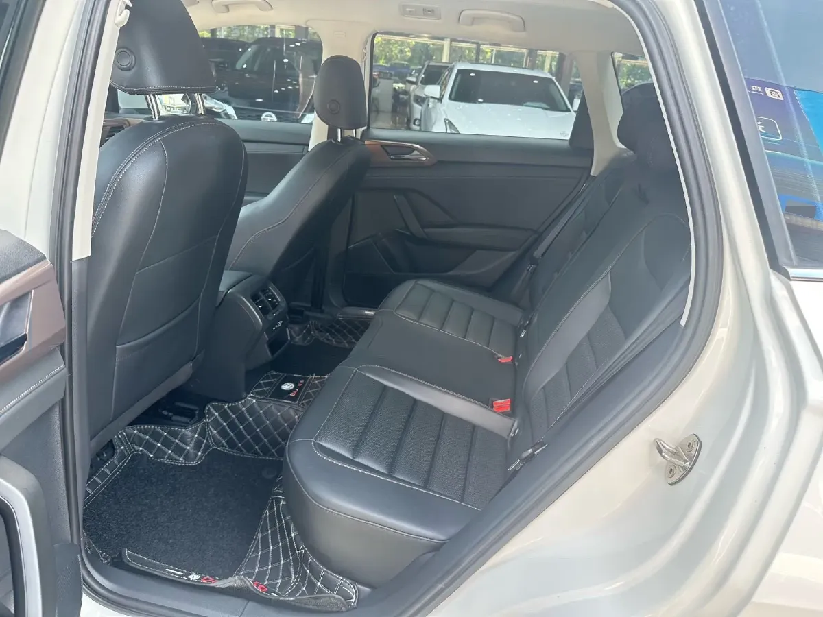 2021 Volkswagen Tharu 1.4T 150HP L4 7DCT,autocango,china used car exporter,china ev exporter,chinese used car exporter,chinese used ev exporter