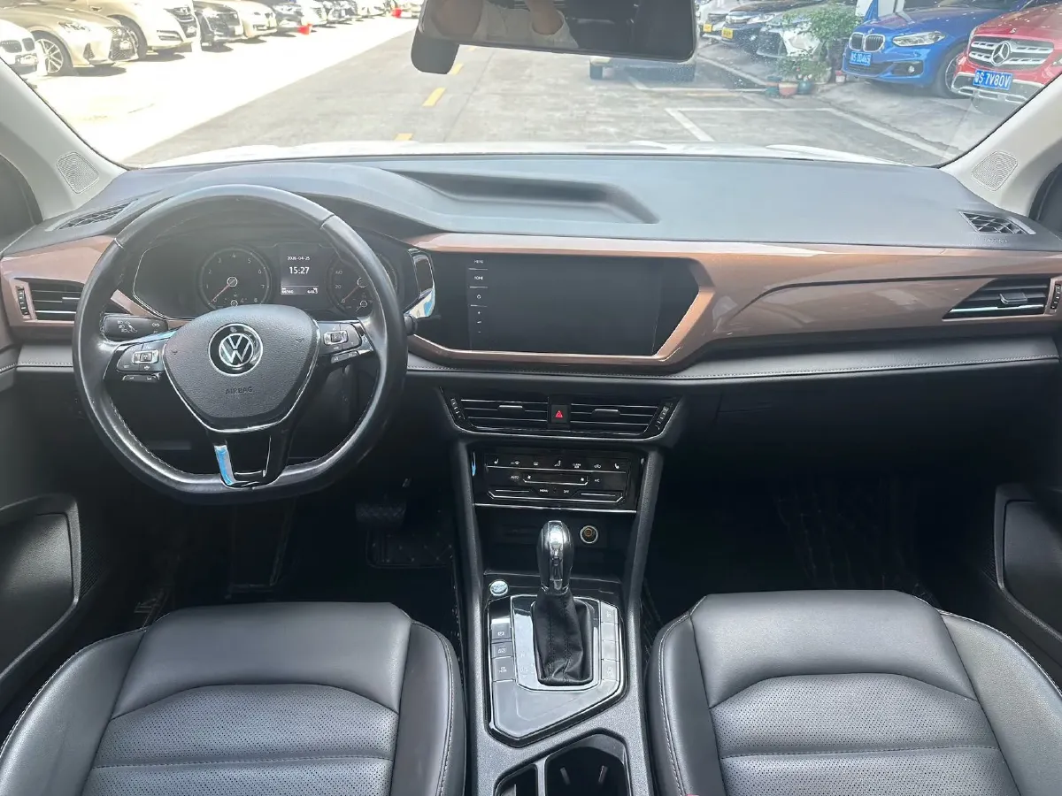 2021 Volkswagen Tharu 1.4T 150HP L4 7DCT,autocango,china used car exporter,china ev exporter,chinese used car exporter,chinese used ev exporter