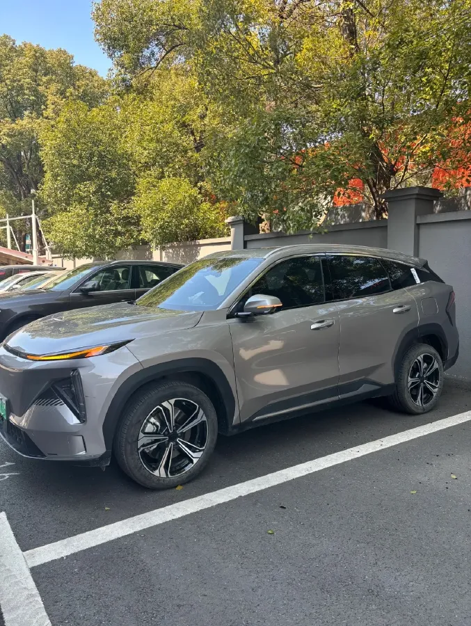 2025 Geely Galaxy L7 1.5L 112HP L4 1DHT PHEV 18.4KWH,autocango,china used car exporter,china ev exporter,chinese used car exporter,chinese used ev exporter