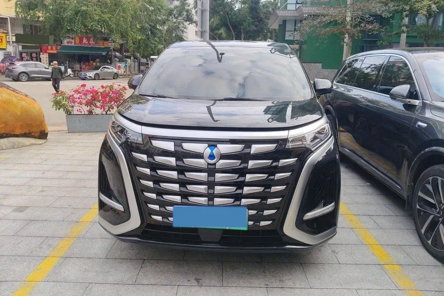 2023 Denza D9 1.5T 139HP L4 E-CVT PHEV 20.39KWH,autocango,china used car exporter,china ev exporter,chinese used car exporter,chinese used ev exporter