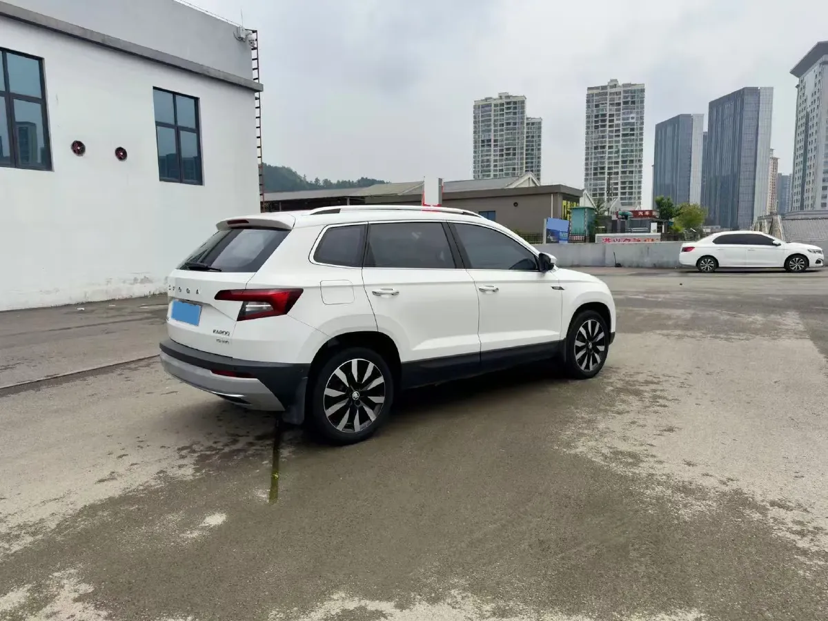 2020 Skoda Karoq 1.4T 150HP L4 7DCT,autocango,china used car exporter,china ev exporter,chinese used car exporter,chinese used ev exporter