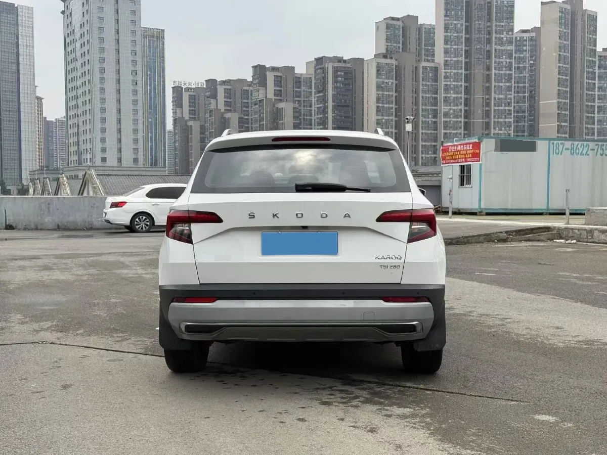 2020 Skoda Karoq 1.4T 150HP L4 7DCT,autocango,china used car exporter,china ev exporter,chinese used car exporter,chinese used ev exporter