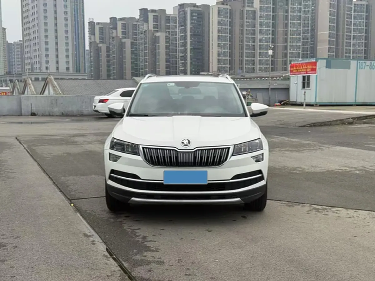 2020 Skoda Karoq 1.4T 150HP L4 7DCT,autocango,china used car exporter,china ev exporter,chinese used car exporter,chinese used ev exporter