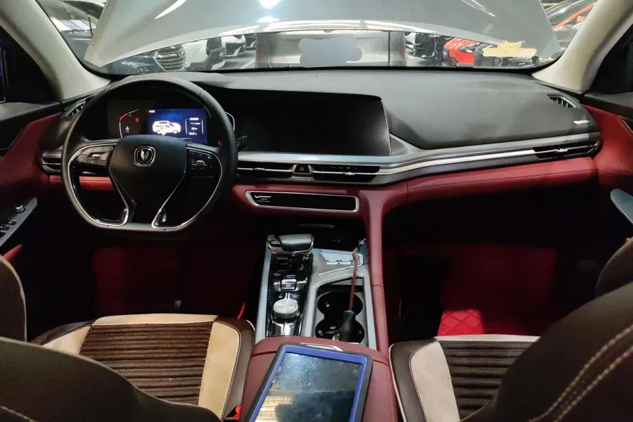 2022 ChangAn CS75 Plus 1.5T 178HP L4 6AT,autocango,china used car exporter,china ev exporter,chinese used car exporter,chinese used ev exporter