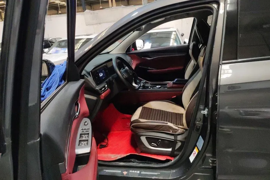 2022 ChangAn CS75 Plus 1.5T 178HP L4 6AT,autocango,china used car exporter,china ev exporter,chinese used car exporter,chinese used ev exporter