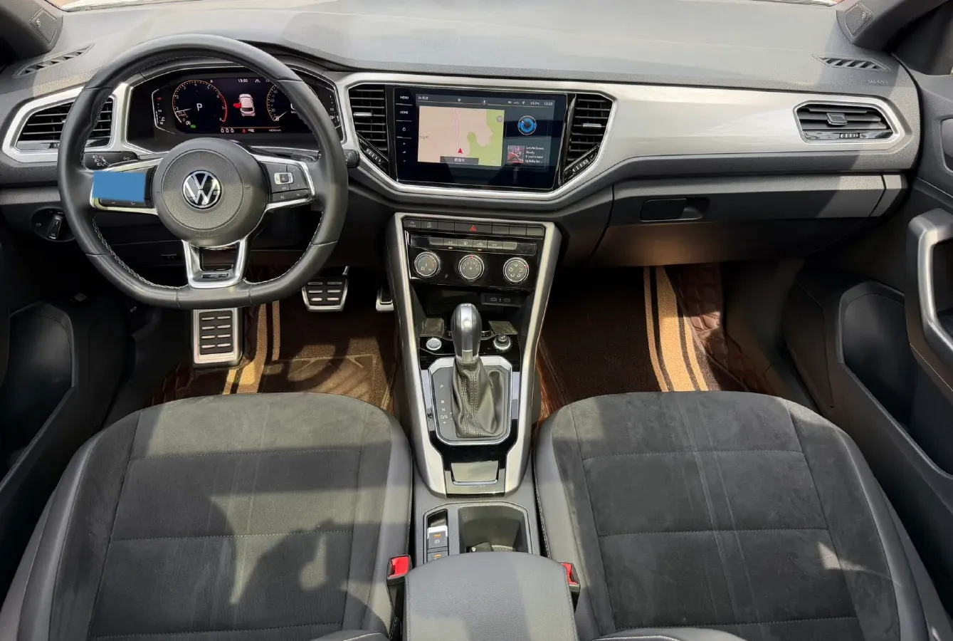 2022 Volkswagen T-Roc 1.4T 150HP L4 7DCT,autocango,china used car exporter,china ev exporter,chinese used car exporter,chinese used ev exporter