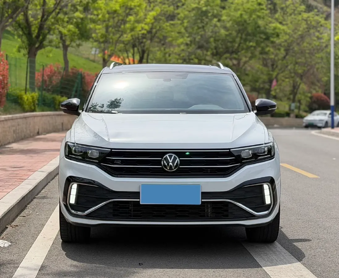 2022 Volkswagen T-Roc 1.4T 150HP L4 7DCT,autocango,china used car exporter,china ev exporter,chinese used car exporter,chinese used ev exporter