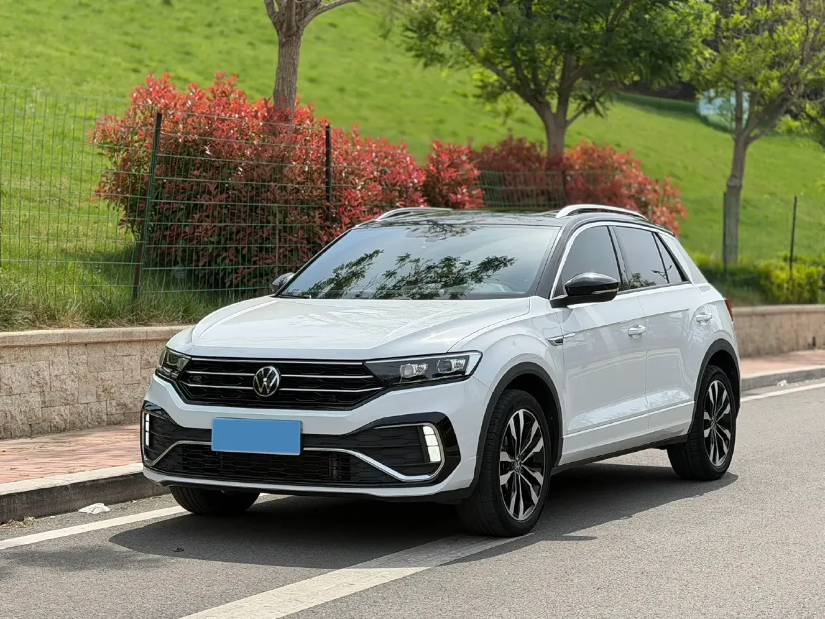 2022 Volkswagen T-Roc 1.4T 150HP L4 7DCT,autocango,china used car exporter,china ev exporter,chinese used car exporter,chinese used ev exporter