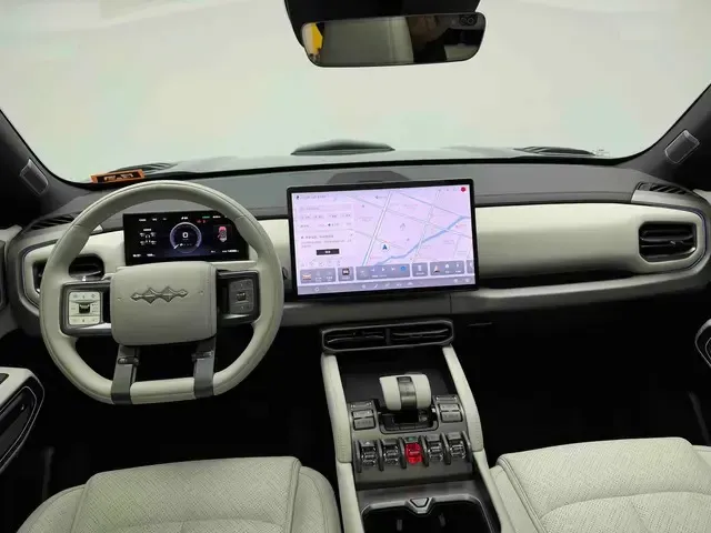 2025 FangChengBao Tai 3 BEV,autocango,china used car exporter,china ev exporter,chinese used car exporter,chinese used ev exporter