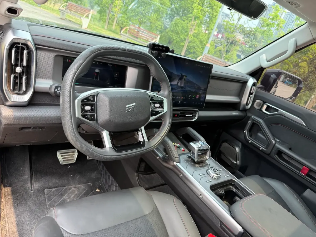 2023 Jetour Traveller 2.0T 254HP L4 8AT,autocango,china used car exporter,china ev exporter,chinese used car exporter,chinese used ev exporter