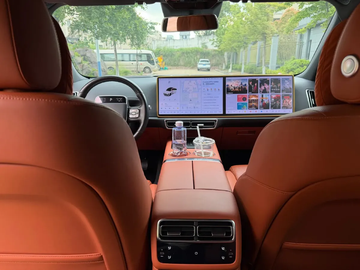 2024 Li L6 Range Extended 154HP L4 REEV 36.8KWH,autocango,china used car exporter,china ev exporter,chinese used car exporter,chinese used ev exporter