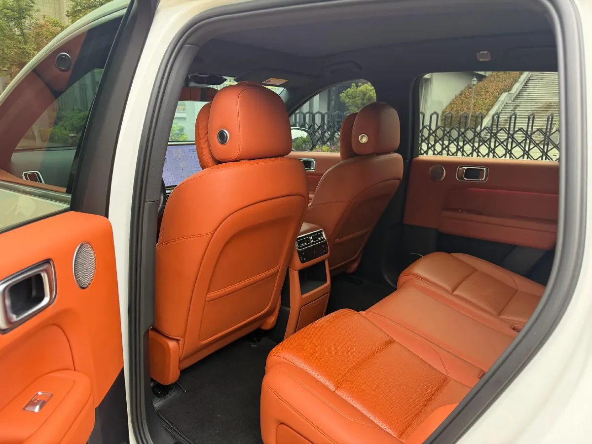 2024 Li L6 Range Extended 154HP L4 REEV 36.8KWH,autocango,china used car exporter,china ev exporter,chinese used car exporter,chinese used ev exporter