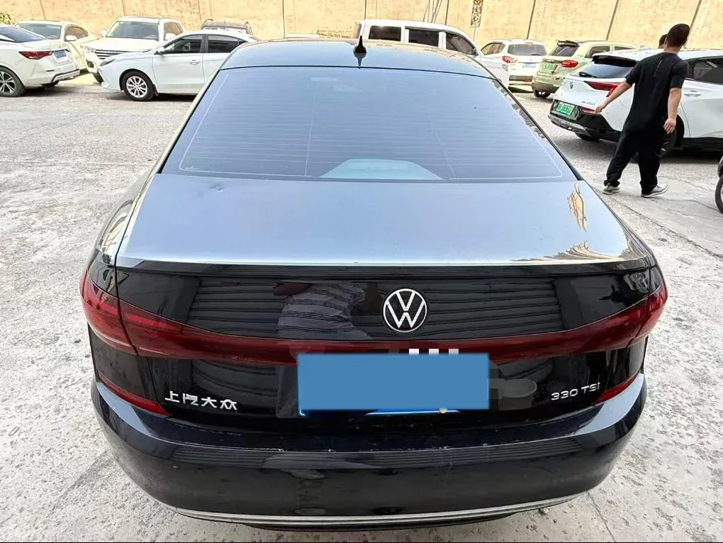 2022 Xpeng P7 BEV 60.2KWH,autocango,china used car exporter,china ev exporter,chinese used car exporter,chinese used ev exporter